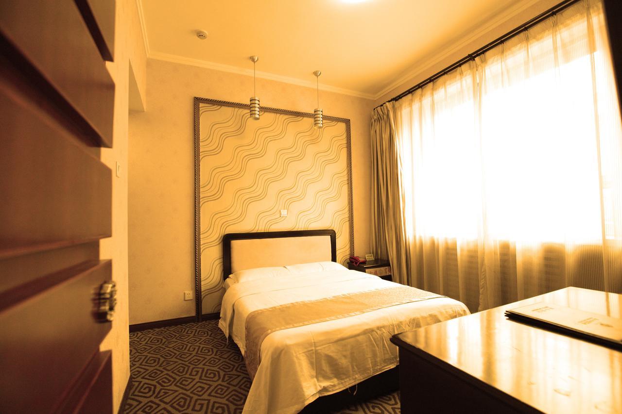 Huashan Jinsui Hotel Huayin Exterior photo